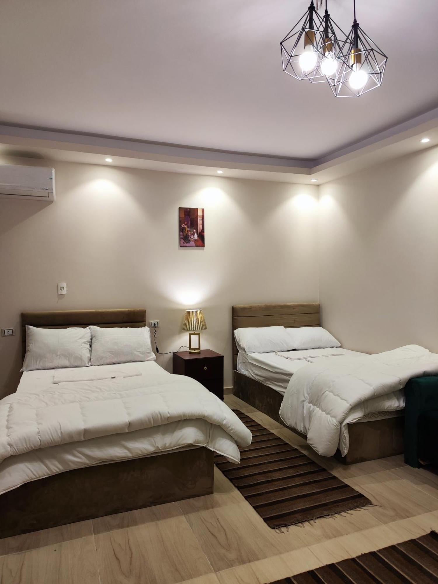 Hur Pyramids Land Inn Kafret el-Gabal エクステリア 写真