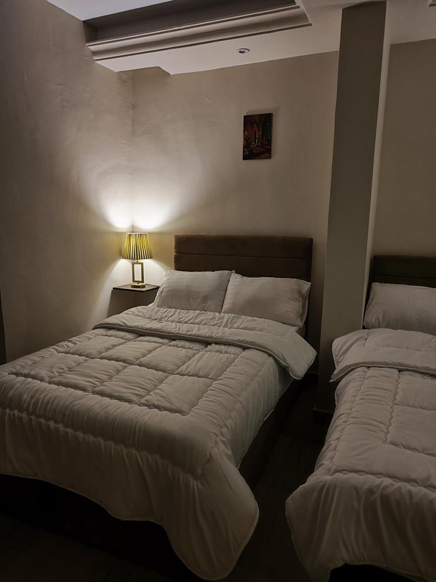 Hur Pyramids Land Inn Kafret el-Gabal エクステリア 写真