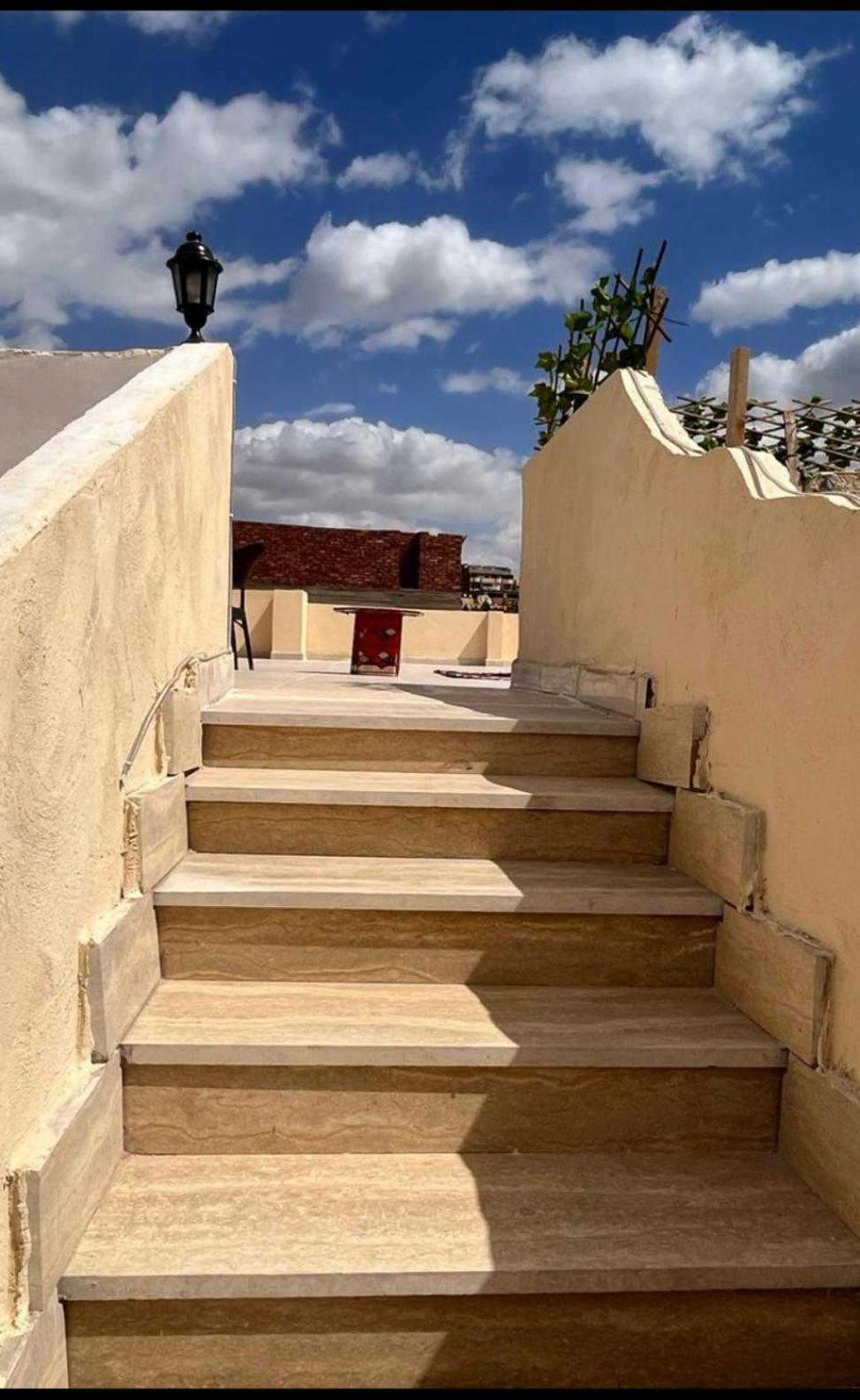 Hur Pyramids Land Inn Kafret el-Gabal エクステリア 写真