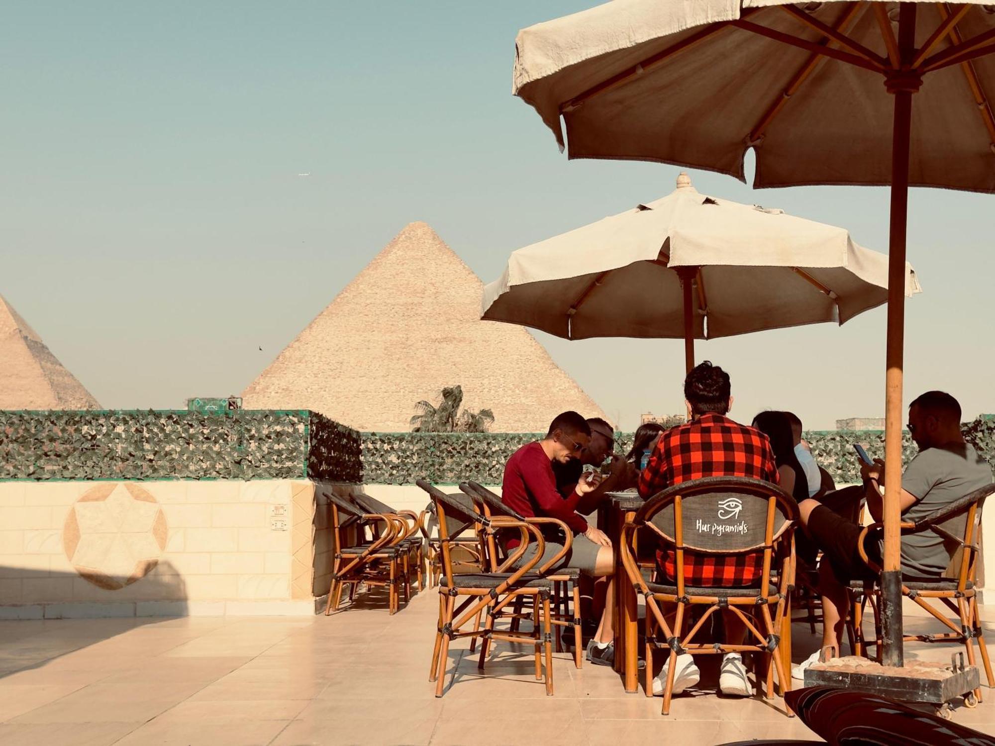 Hur Pyramids Land Inn Kafret el-Gabal エクステリア 写真